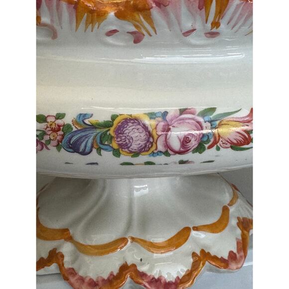 Vintage Italian Hand Painted Tureen Pedestal Scalloped Edge Vase - Picture 9 of 10